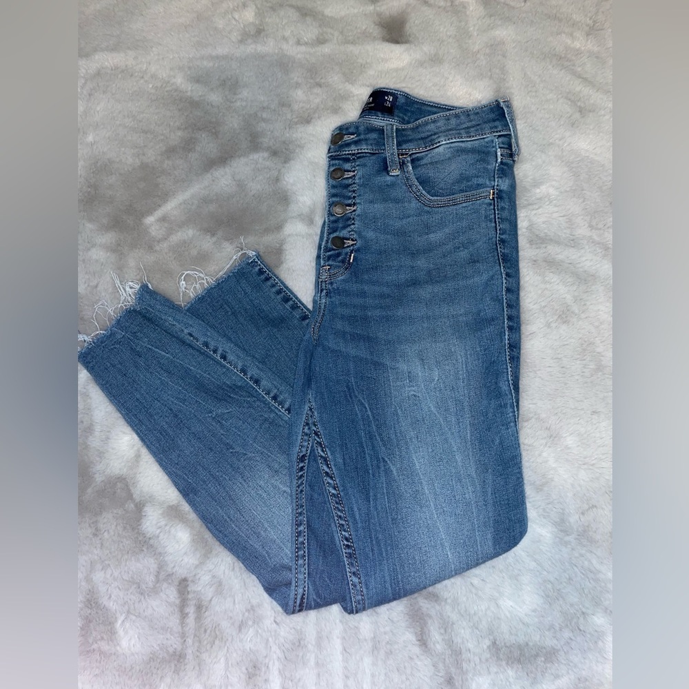 Hollister 7 S Hi Rise Crop Super Skinny Button Fly raw hem stretch jeans